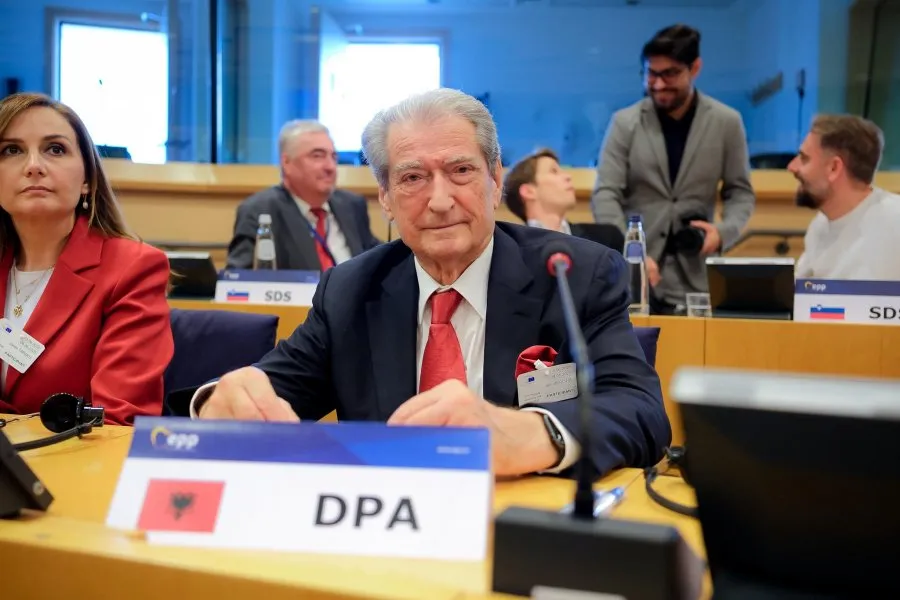 Berisha ankohet në Asamblenë e PPE për zgjedhjet: Jemi në situatë të vështirë