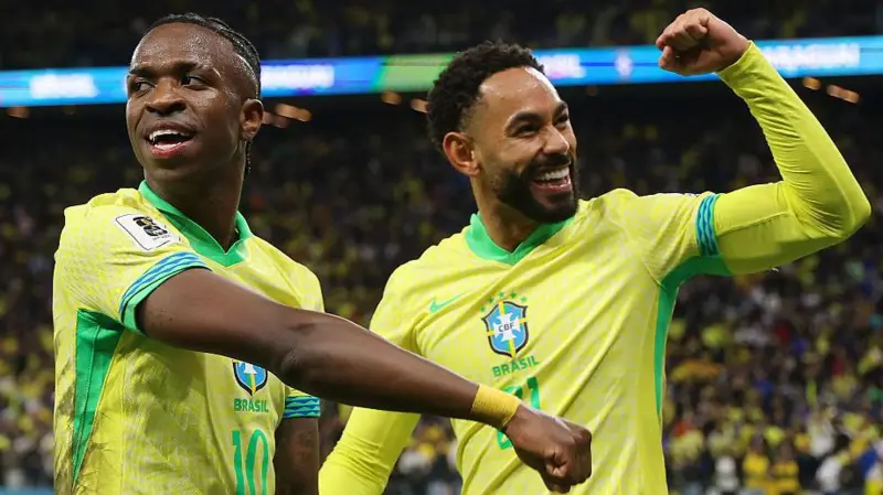 Ancelotti arrin fitoren e parë, Brazili siguron kualifikimin në Kupën e Botës