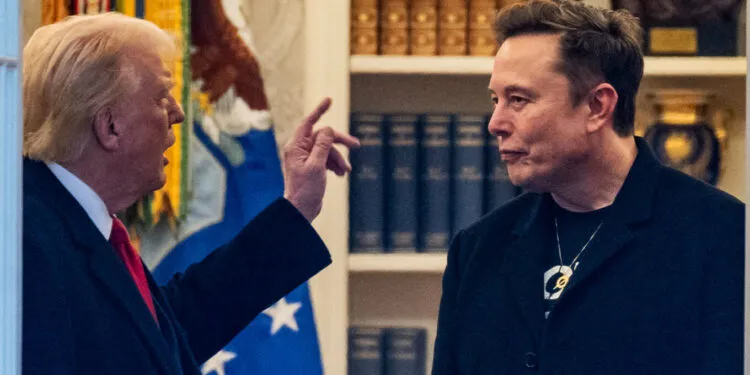 Tërhiqet Musk. Politico: Trump dhe njeriu më i pasur në botë po negociojnë fshehtas