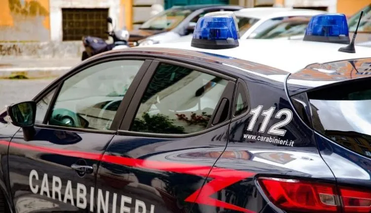 E rëndë në Itali/ 16-vjeçari shqiptar qëllohet me thikë në kraharor