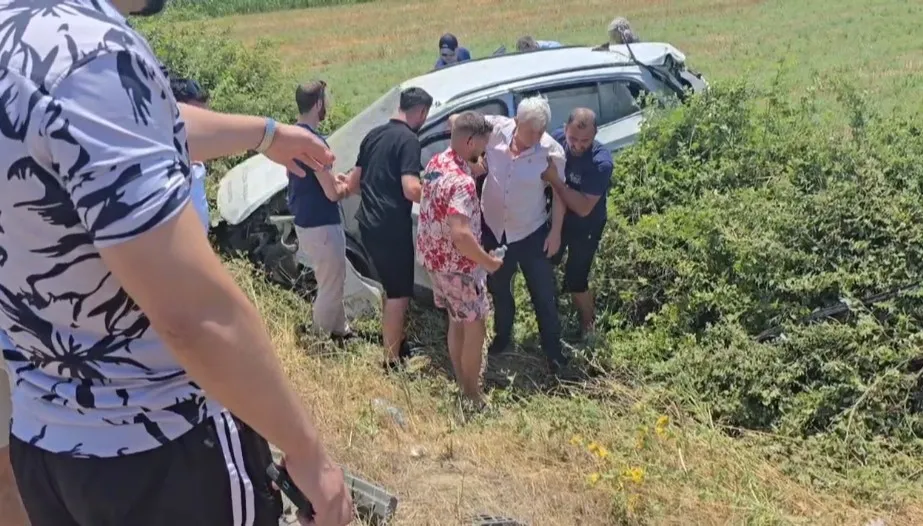 Aksident në Vlorë, përplasen turistët