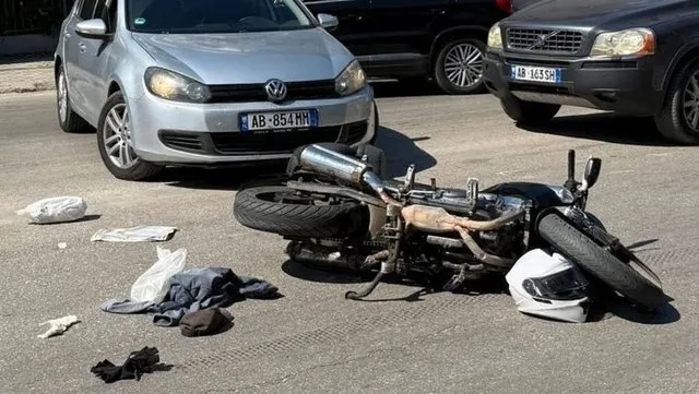 Aksident në Sarandë, makina plagos një person (EMRAT)