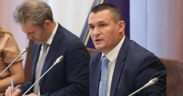 Edhe Altin Dumani kundër Kodit të Ri Penal!