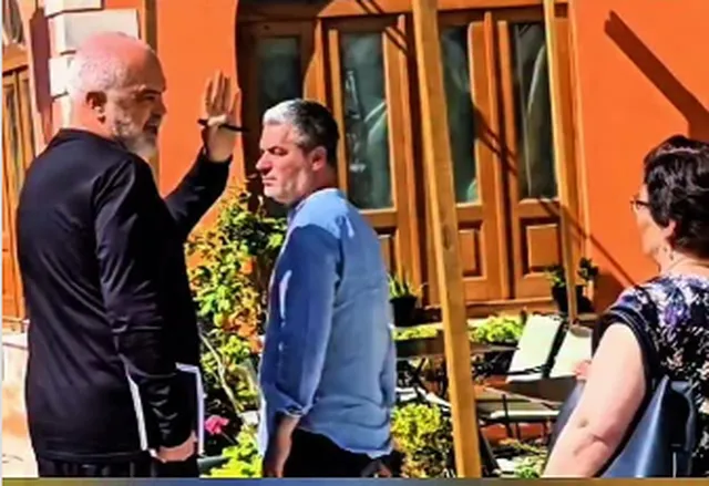 VIDEO/ E votuan 60% e vlonjatëve, Rama i bërtet qytetares nga Vlora: Ik! Mos më hajde mbrapa!