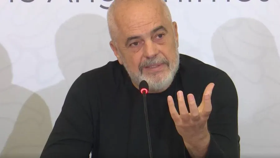 ”Drejtori i Ujësjellësit me 30 vetë në zyrë!” Rama paralajmëron reformë në UKT