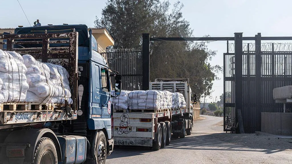 Izraeli shpall ‘pauzë taktike’ të luftimeve në disa pjesë të Gazës, do të hapë korridore ndihme