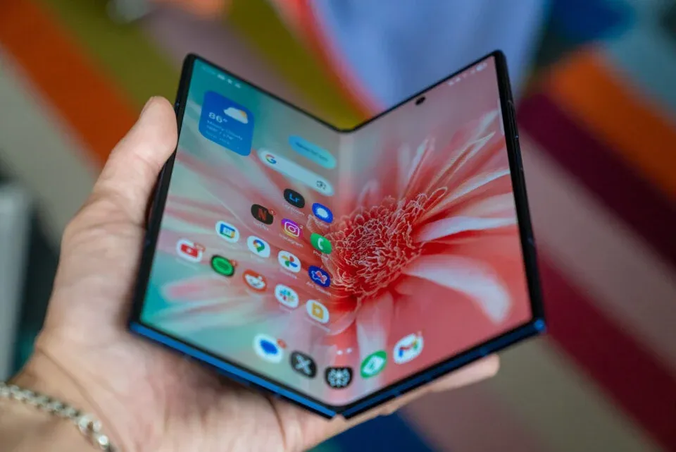 Apple sfidon Samsung, gati Iphone i palosshëm