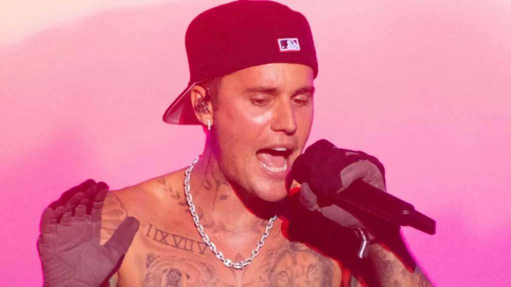 Justin Bieber publikon një album të ri surprizë