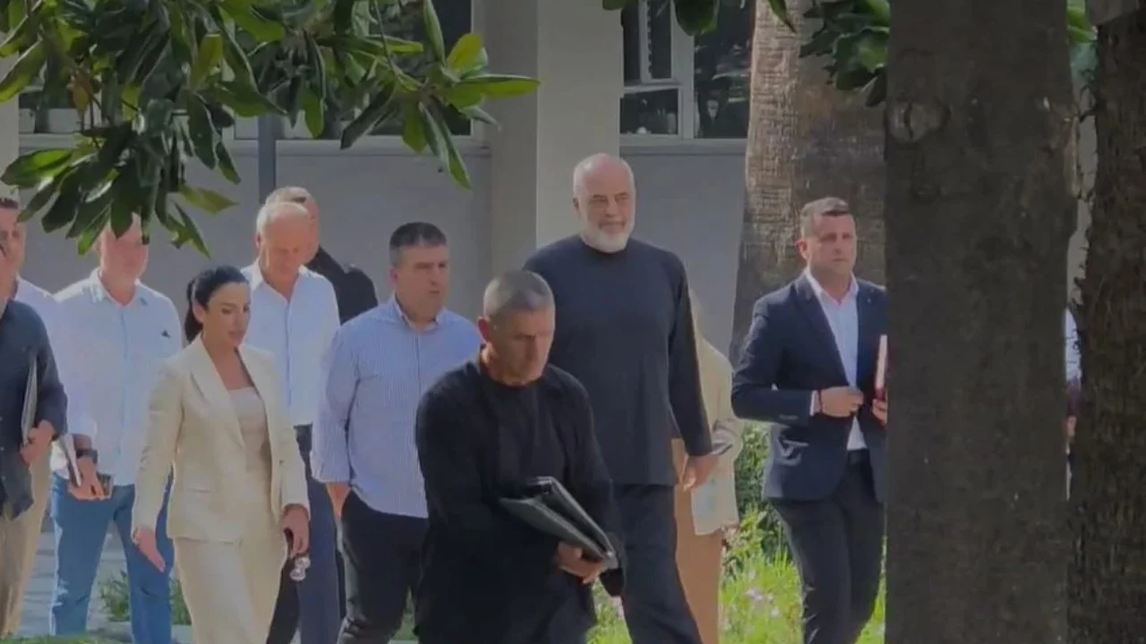 Pas urdhrit të Ramës, valë dorëheqjesh në disa nga bashkitë e vendit