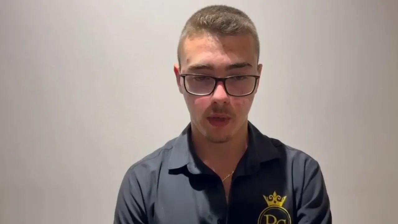 Flet kamarieri i dhunuar nga nënkomisari në Vlorë: Më ndoqi deri në banak dhe më goditi me grusht