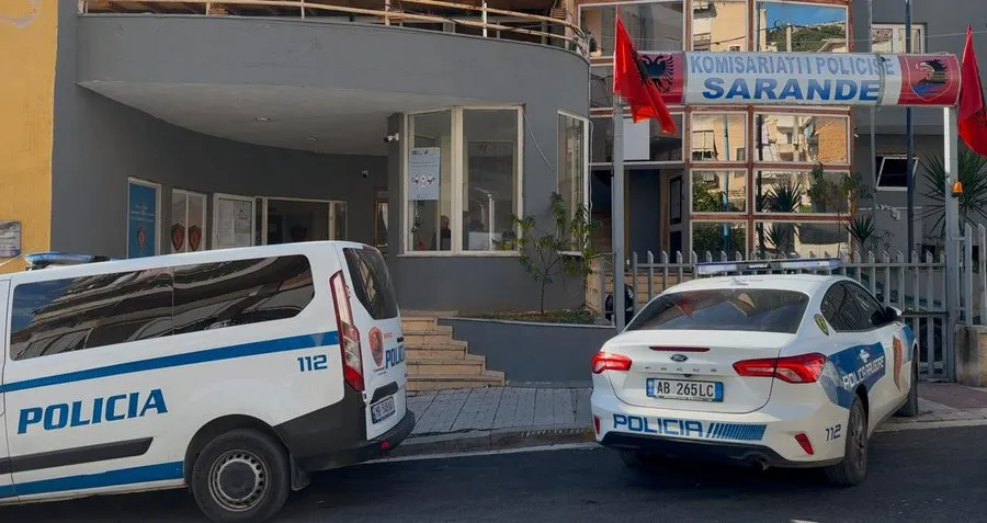Dhuna barbare në Sarandë, nënë e bir rrihen brutalisht, arrestohen dy vëllezërit e njohur me precedentë penalë