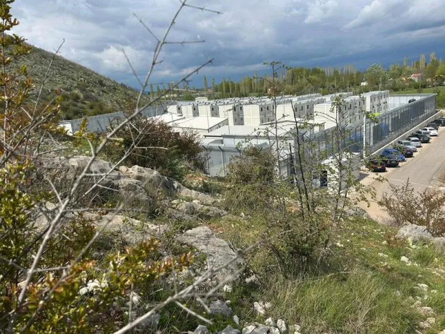 ANSA: Nga 36 mijë emigrantë në vit, në 27 gjithsej, shifrat që turpërojnë marrëveshjen Meloni-Rama