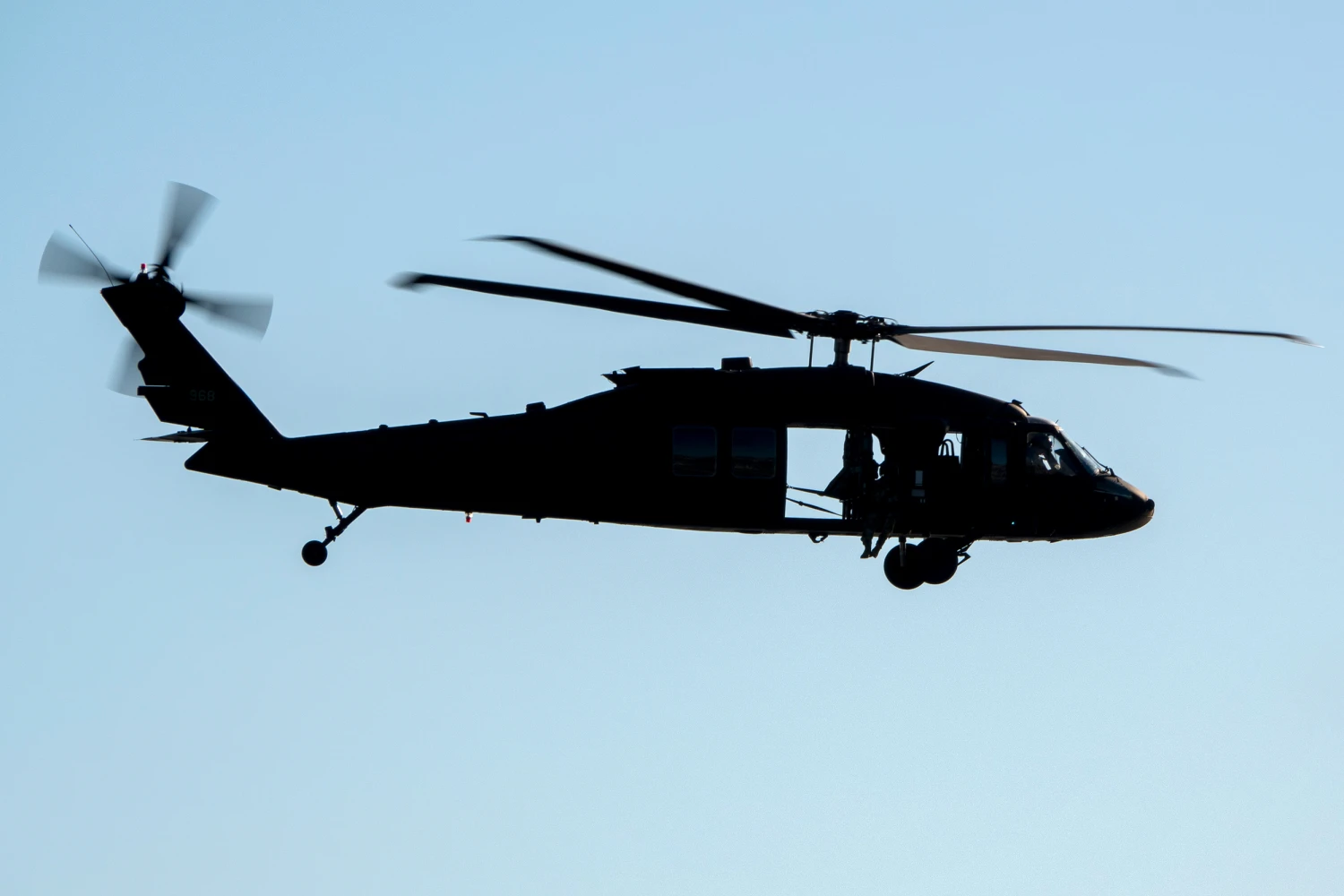 Rrëzohet helikopteri, humbin jetën dy ministra