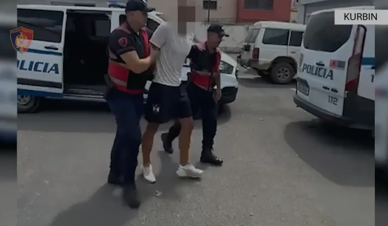 Konflikt mes 5 personave në Laç, përfundon në pranga një person, shpallen në kërkim 4 të tjerë
