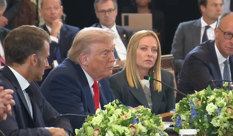 Trump me liderët e BE: Rusia do të pranojë garanci për Ukrainën