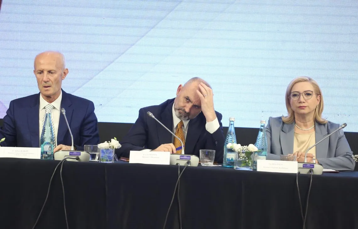 BIRN: Kodi i ri Penal zbut dënimet e korrupsionit për zyrtarët e lartë