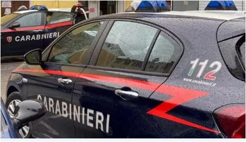 Dhunonte prej vitesh gruan nga xhelozia, arrestohet 32-vjeçari shqiptari në Itali