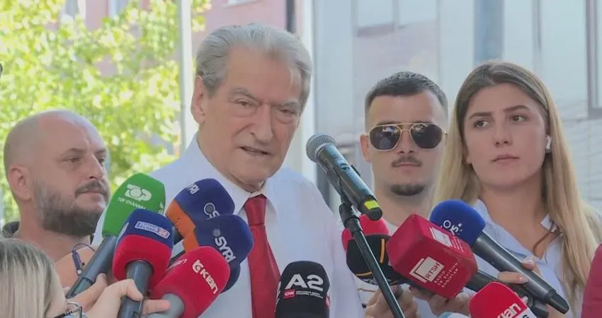 VIDEO/ Berisha në mbrojtje të Veliajt: Po e keqtrajtojnë në burg. Ulsi Manja e ka kërcënuar