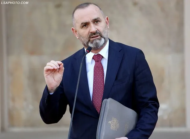 Prezantohet paketa për mbrojtjen e territorit, Manja: Do të bëjmë një “listë të zezë” për abuzuesit!