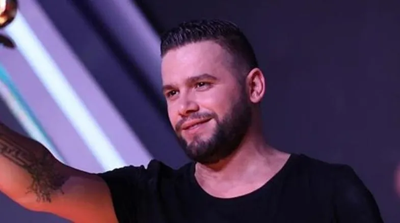 “Zhdukja” e Flori Mumajesit, miku i tij zbulon çfarë ka ndodhur me kantautorin
