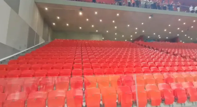 Tifozët “braktisin” kombëtaren, ulëset bosh