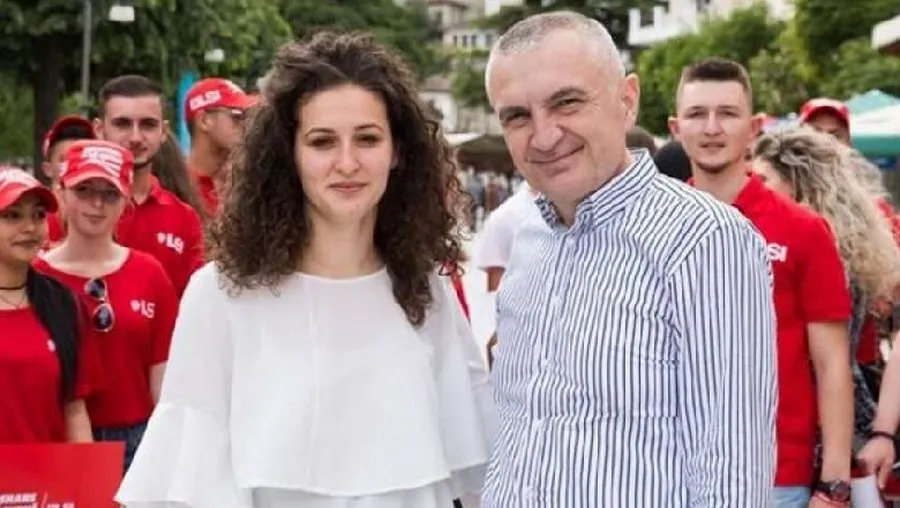 Silvi Caka krah Ramës, PL sulmon ashpër: Lëpin aty ku pështyu! Nëpërkëmbi gjakun e familjes
