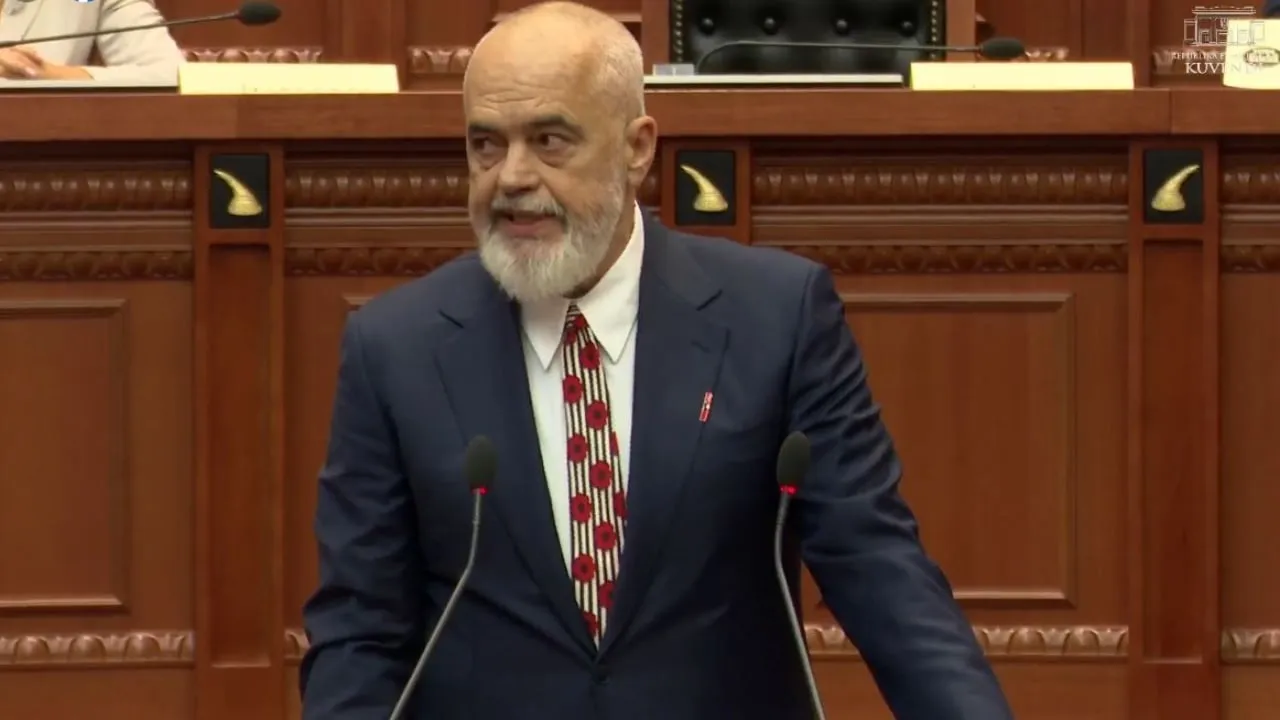 Rama nga Kuvendi mesazh opozitës: S’është puna jonë se ç’bëni jashtë kësaj salle, por…