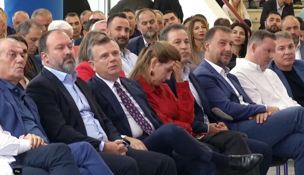 Riciklimi/ Qeveria e re me emra të vjetër