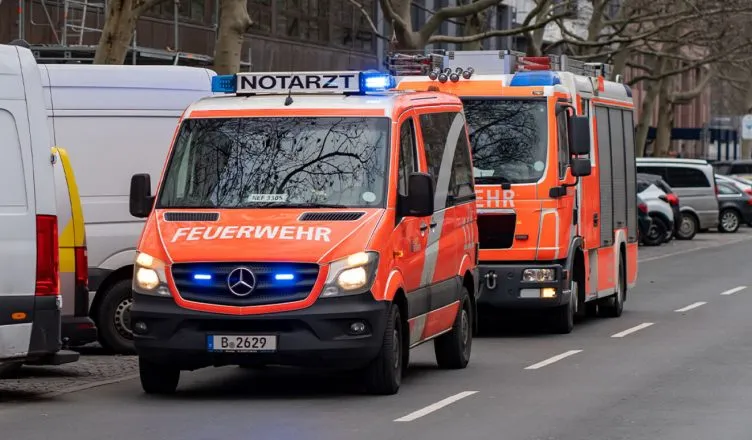 Aksident i rëndë në Berlin/ Makina përplas  një grup fëmijësh