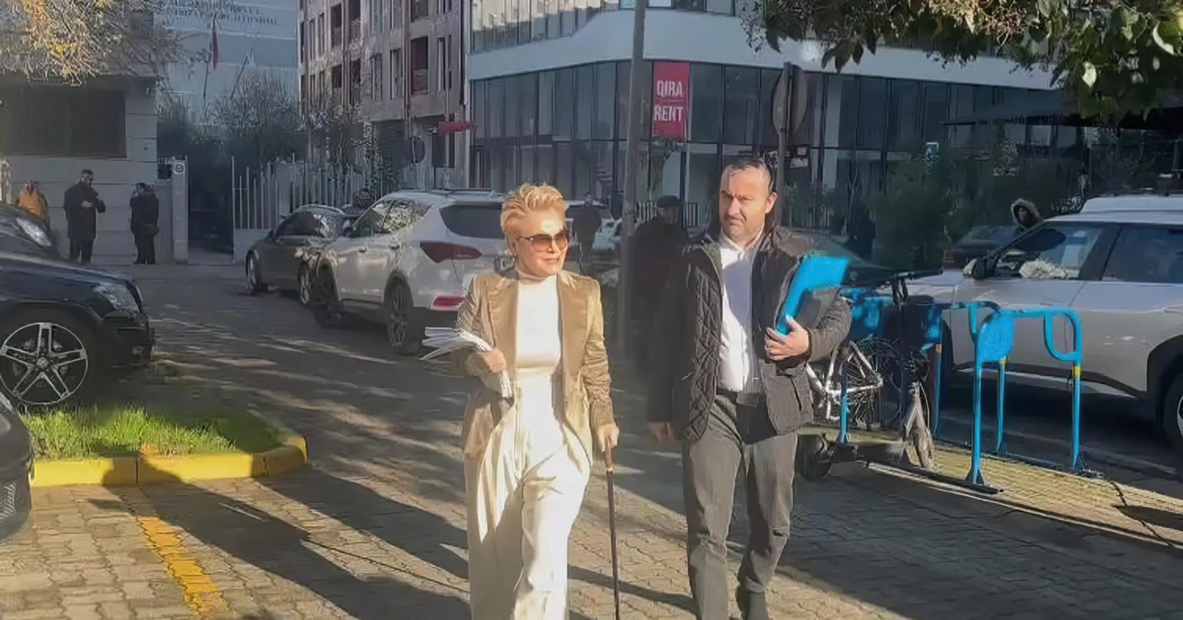 “Plas” sherri te Gjykata e Vlorës/ Avokati i Kryemadhit përplaset me rojen