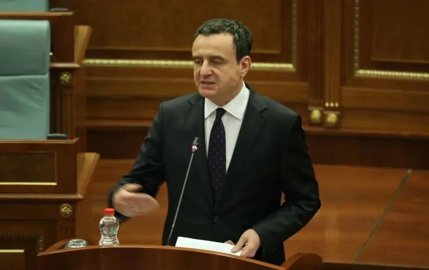 Afati drejt skadimit/ Kurti pranon edhe Vjosa Osmanin si presidente. Opozita: Show politik