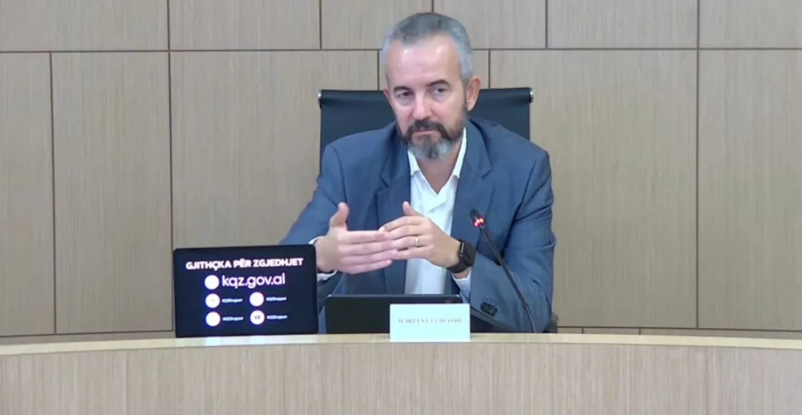 Kushtetuesja pezulloi dekretin e Presidentit, Celibashi: Kemi ndërprerë përgatitjet zgjedhjet në Tiranë