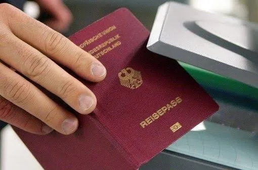 Gjermania shtrëngon rregullat për emigrantët, do të heqë nënshtetësinë e përshpejtuar