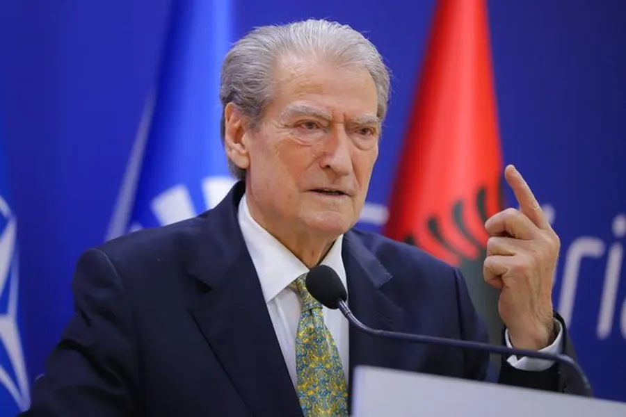 Atentati në Rinas, Berisha i kthen përgjigje Ramës: Cilat kamera mungonin more? Vrasja ndodhi nën patronazhin e shtetit