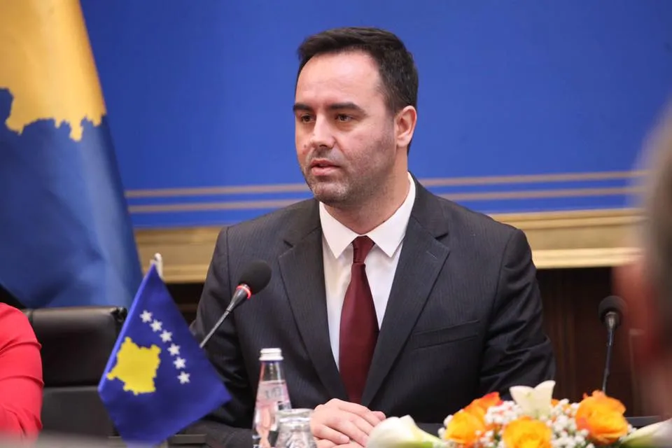 Osmani mandaton Konjufcën për formimin e qeverisë