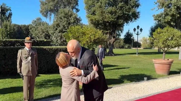 Rama zemërgjerë me Melonin: Italia mund të kërkojë çfarë të dojë
