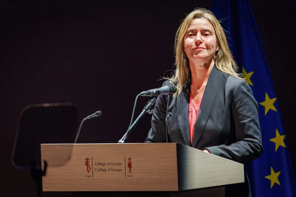 Nën hetim për mashtrim, dorëhiqet Mogherini