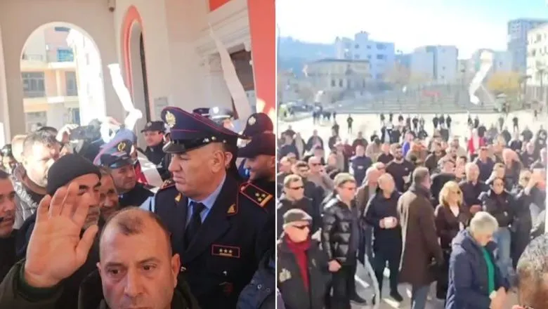 “Hapeni derën ose do e thyejmë!”/ Tensione dhe përplasje në Vlorë për ujin (VIDEO)