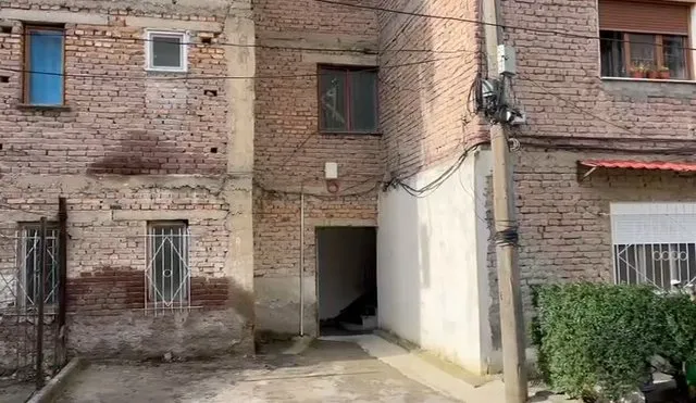 E rëndë në Korçë/ Jetonte e vetme, e moshuara gjendet e pajetë në banesën e saj!