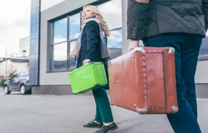 Të rinjtë kanë ikur! 70% e emigrantëve shqiptarë në Europë, nën 45 vjeç