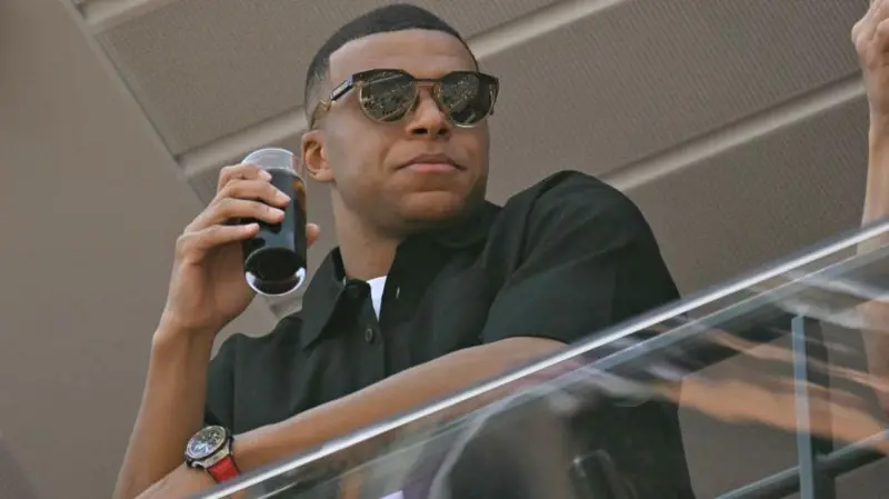 Pse Mbappe kishte një bonus etik prej 1.5 milionë euro në kontratën me PSG-në