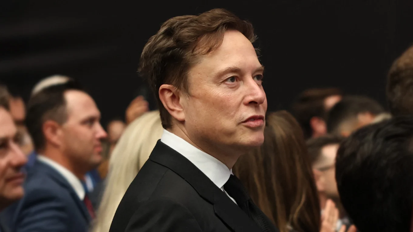Elon Musk kryeson, lista e 10 personave më të pasur sipas Forbes