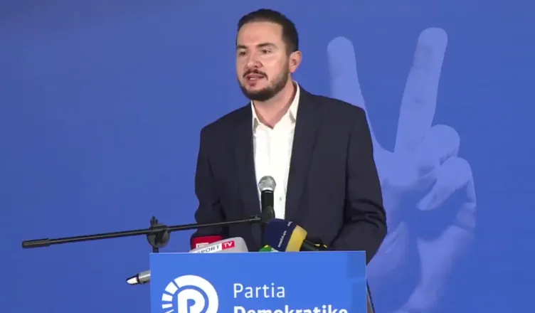 Salianji në Durrës: Do na urrejnë demokratët nëse nuk u përgjigjemi