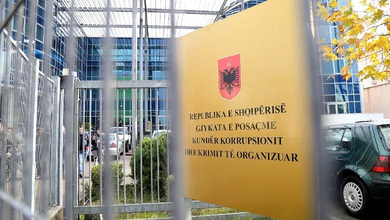 Morën 55 mijë euro/ SPAK dërgon në gjyq dy ish-prokurorët dhe biznesmenin