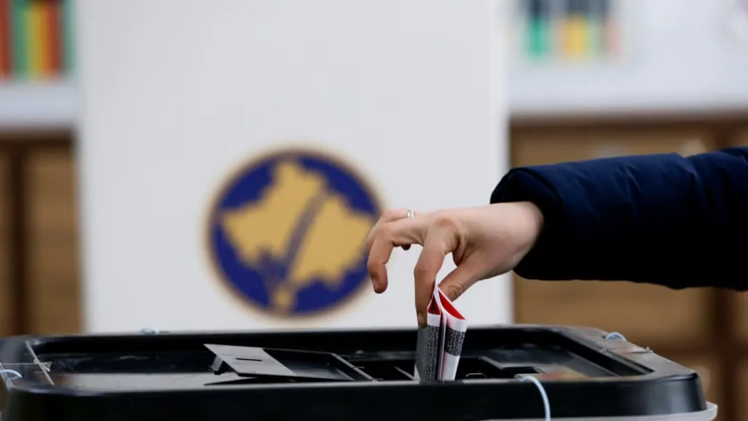 Zgjedhjet në Kosovë/ Dalja në votim, 28%. Raportohen disa problematika