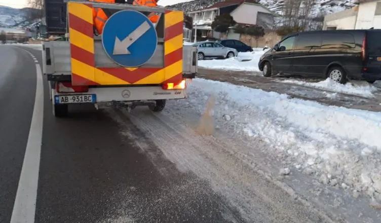 Masa për qarkullimin në rrugë, ARRSH: Bëni kujdes në zonat malore, pajisuni me zinxhirë