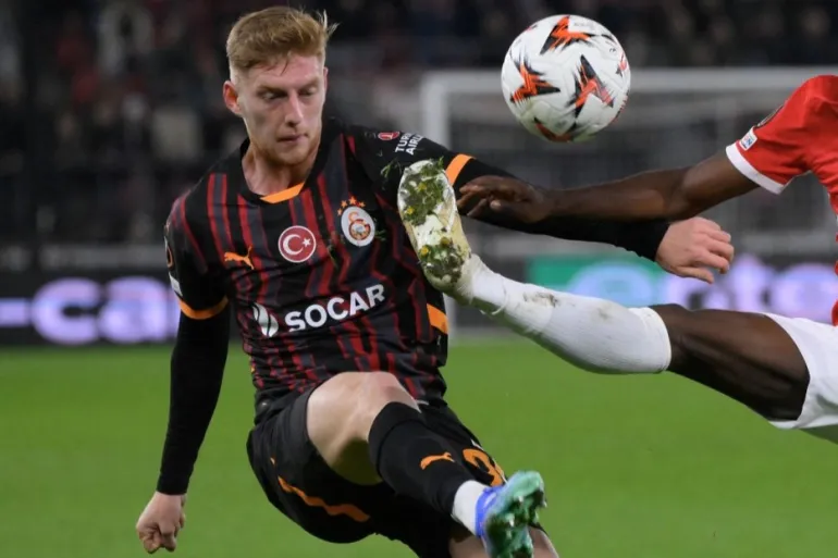 Skandal gjigand me bastet në Turqi, arrestohen 29 lojtarë nga Gallatasaraji dhe Fenerbahçe