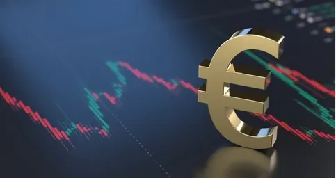 Kursi euro-lek arrin minimum të ri historik para festave të fundvitit