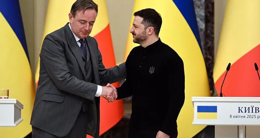 Udhëheqësit e BE-së përballë vendimit të rëndësishëm për t’i dhënë hua Ukrainës paratë e ngrira të Rusisë