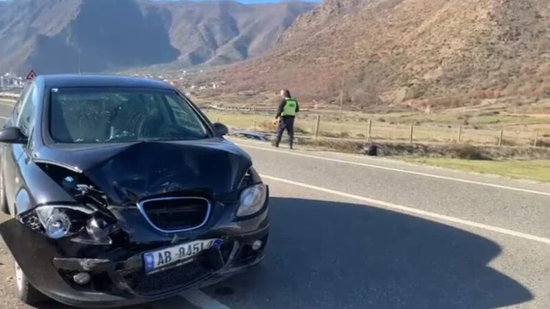 PAMJET/ Aksident në Bulqizë, makinat përplasen “kokë më kokë”